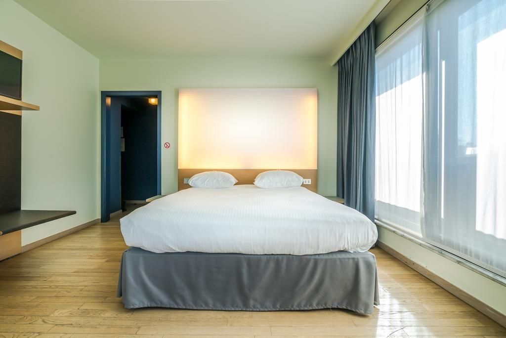 Hotel 322 Lambermont Brussels Schaerbeek Exterior foto